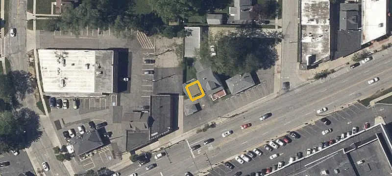 Signalized Commercial Land