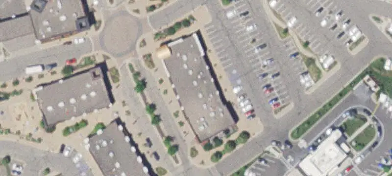 Shopping Center With Restaurant Space