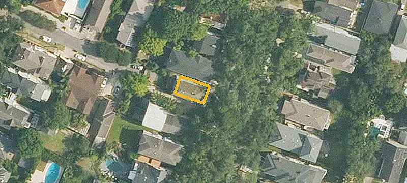 Updated Duplex with Outdoor Spaces