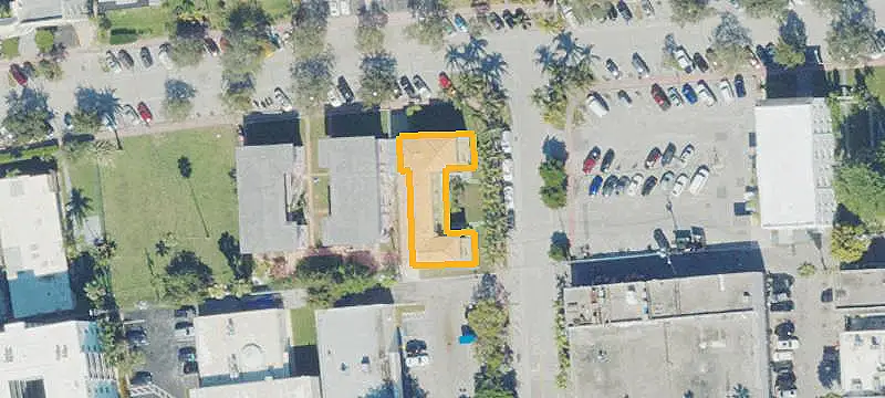 Renovated 11-Unit Apartment Building