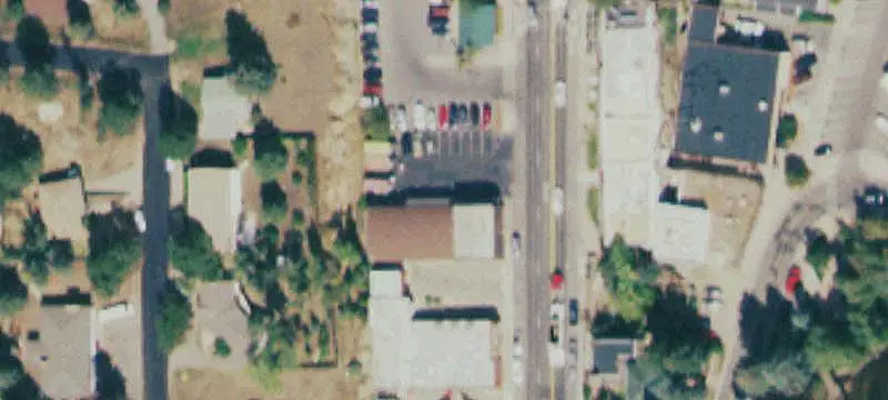 Mixed-Use Property With Showrooms