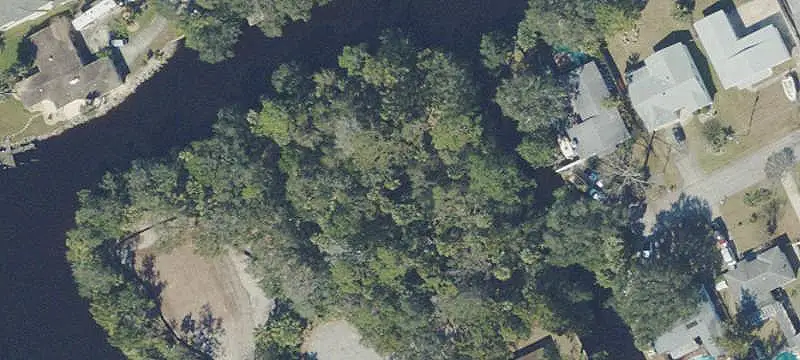 Waterfront Land on Cul-de-Sac