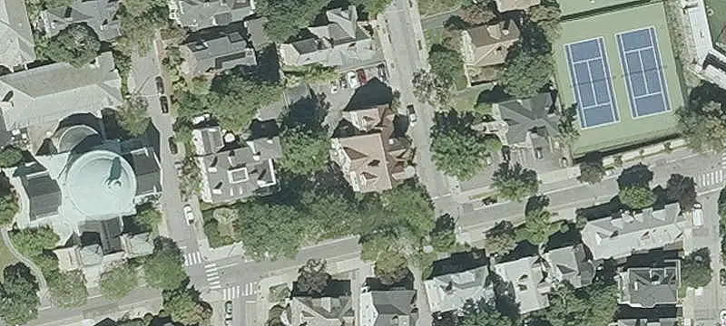 8-Unit Apartment Building