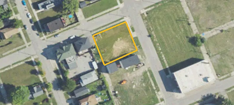 Commercial Land