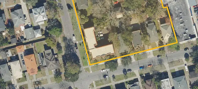 12-Unit Apartment Building