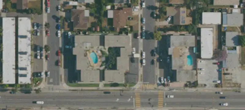 20-Unit Renovated Apartment Building