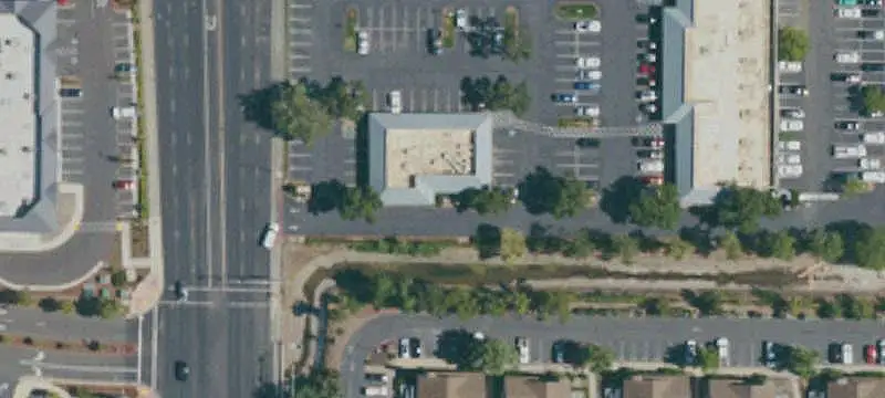 Shopping Center with Flexible Suites