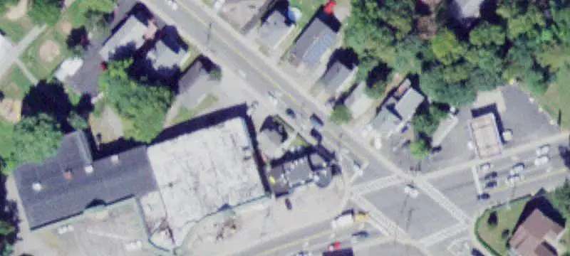Auto Shop With Rental Buildings