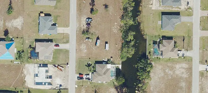 2533 Northeast 19th Avenue, Cape Coral, FL 33909
