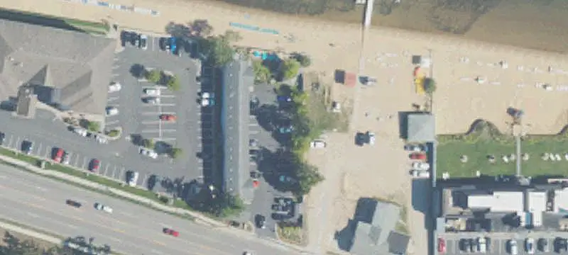 ParkShore Resort Hotel