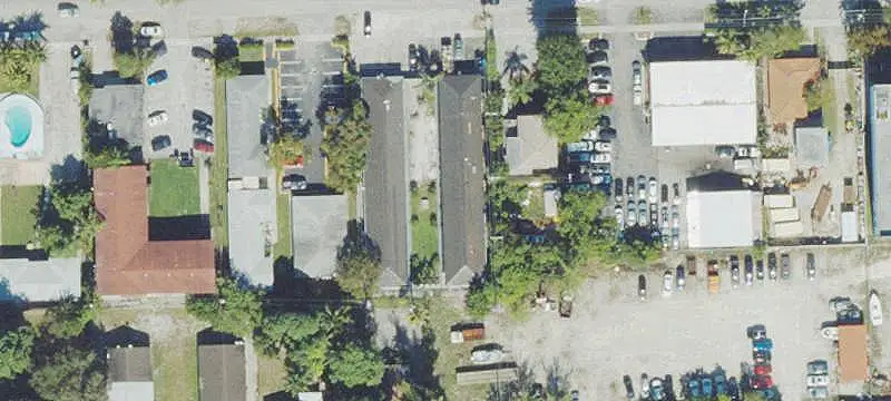 10-Unit Apartment Buildings