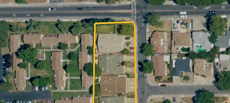 Three-Bedroom Half-Plex