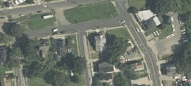 Duplex with Newer Roof