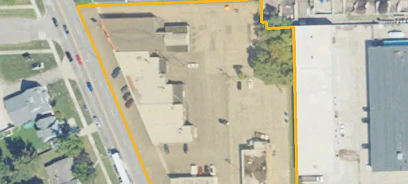 Multi-Tenant Shopping Center