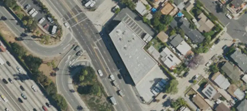 Warehouse Facility with Secured Yards