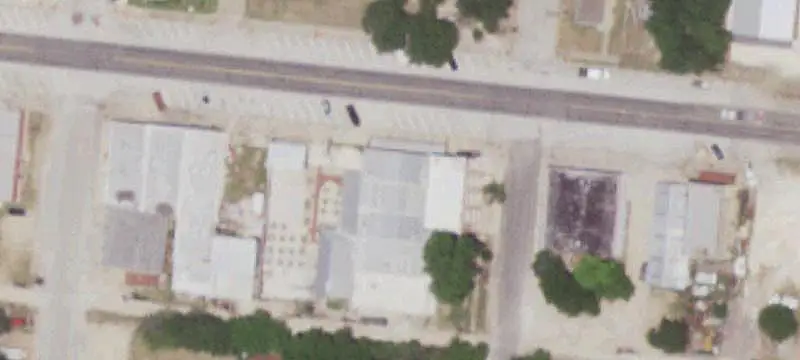 Mixed-Use Retail/Warehouse Building
