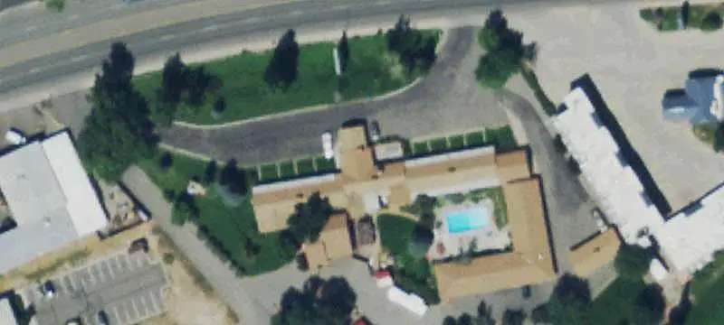 23-Unit Motel with On-Site Residences