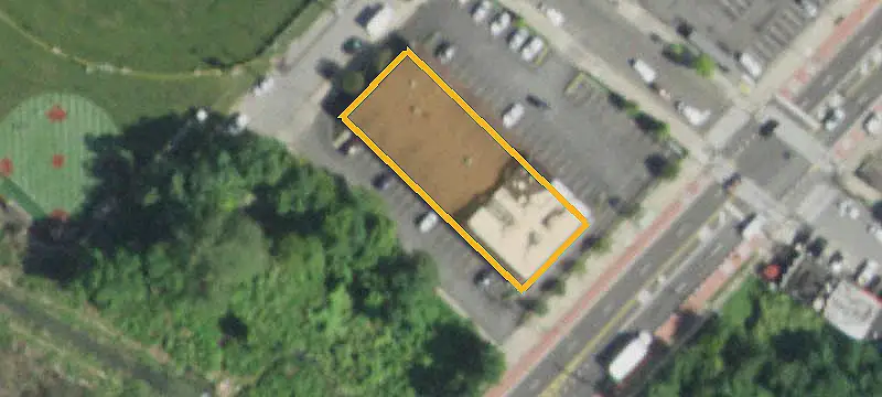 Fully Occupied Shopping Center