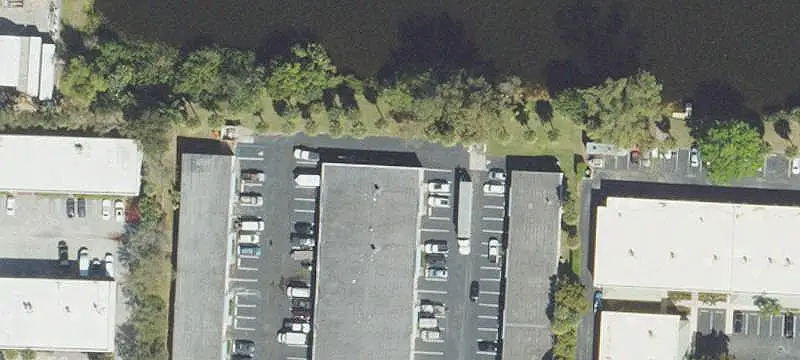 Tenant-Occupied Warehouse Bay