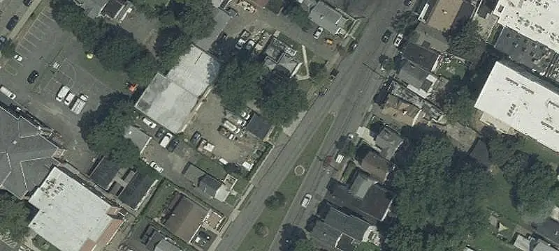 Flex Space With Oversize Garages