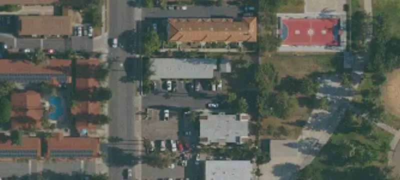 10-Unit Apartment Building
