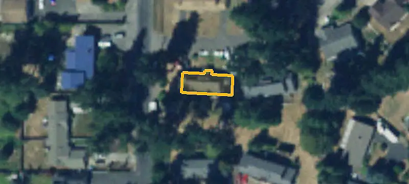 Single-Tenant Suburban Office Building