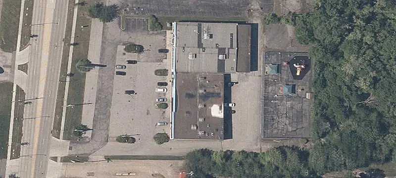 Concrete-Block Retail Building