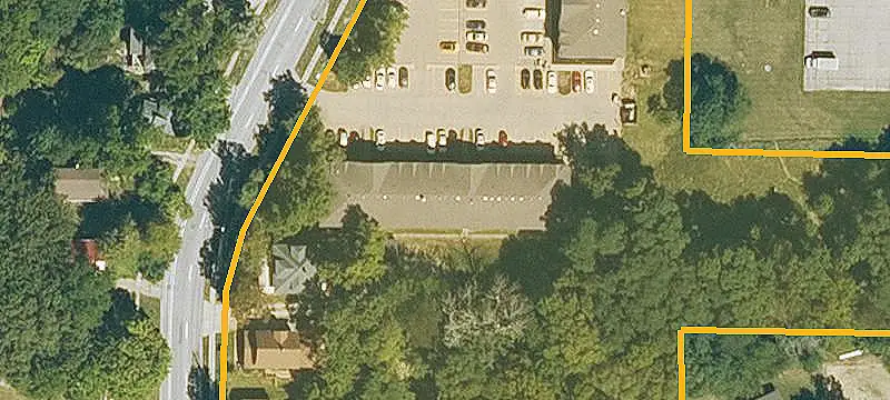 Updated Apartment Building with Laundry