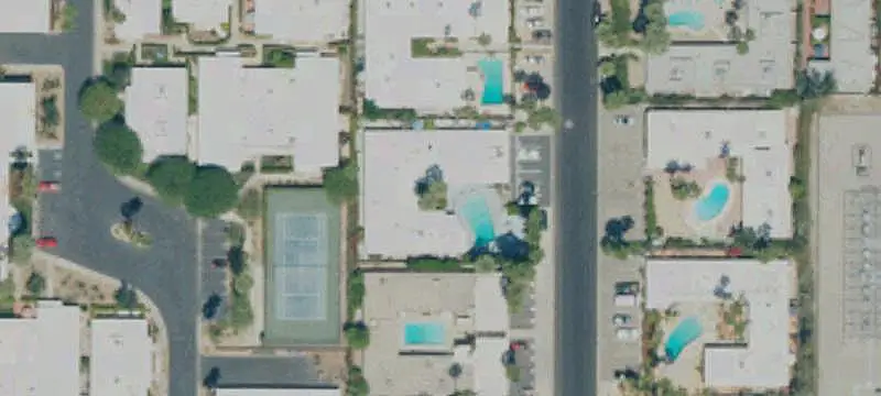 6-Unit Apartment Building with Pool