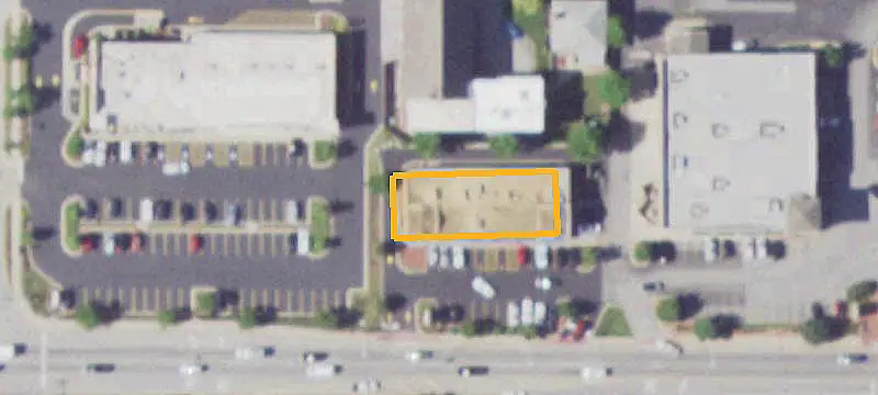 Two-Bay Freestanding Retail Space