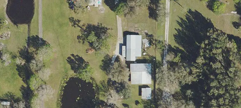 Mixed-Use Property with Auto Lift