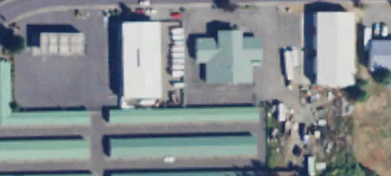 Multi-Tenant Flex Building