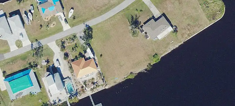 3328 PEACE RIVER DRIVE, PUNTA GORDA, FL 33983