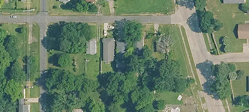 Level Commercial Land
