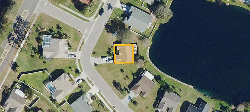 Three-Parcel Commercial Land