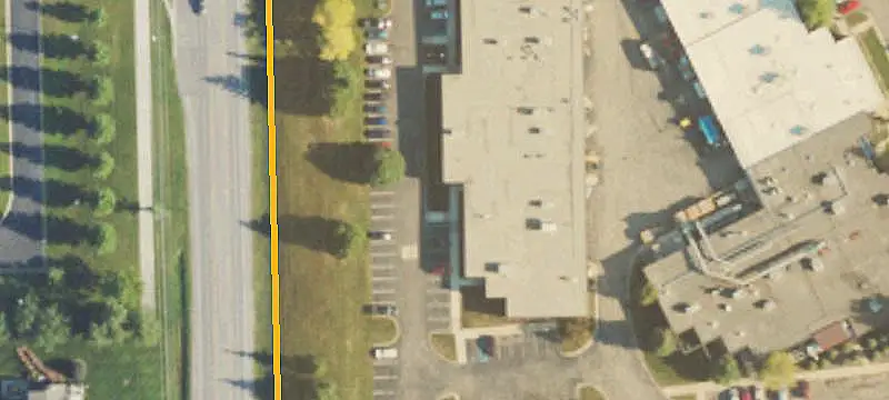 Office Building with Wet-Lab Infrastructure