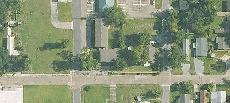 10-Unit Apartment Building