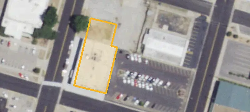Retail Space with Three-Sided Frontage