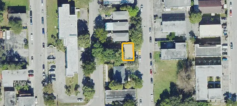 Remodeled 6-Unit Apartment Building