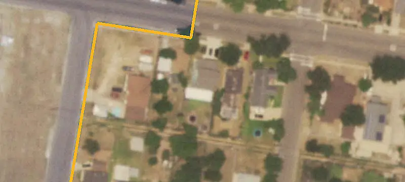 Commercial Land with Plaza Plans