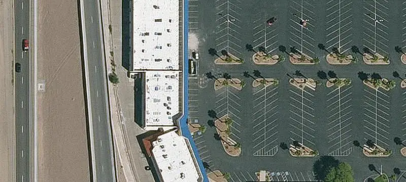 Retail Space with Freeway Access
