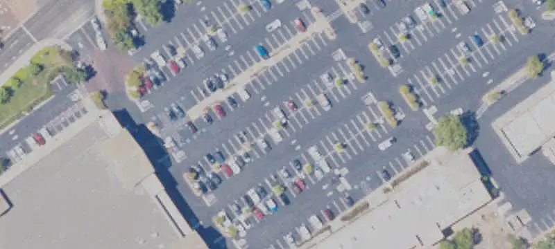 Safeway-Anchored Shopping Center