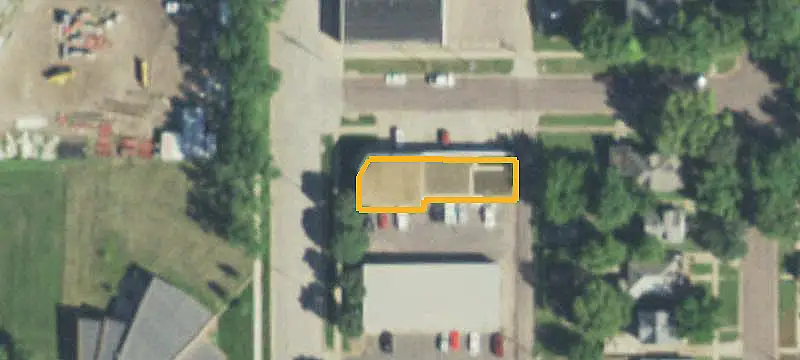Service Garage with Grade-Level Doors