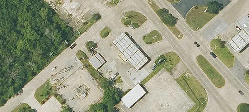 Automotive Property with Covered Storage