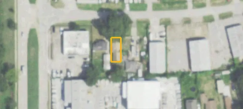 Insulated Flex Space with Yard