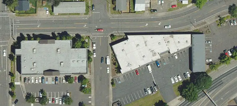 Fully Occupied Shopping Center
