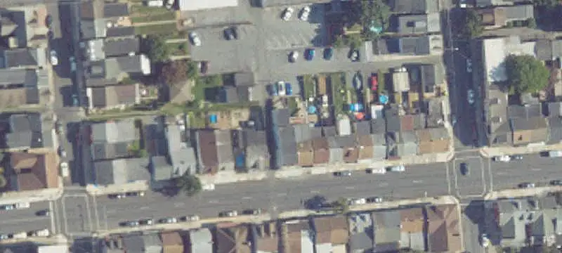 5-Unit Apartment Building