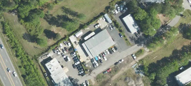 Flex Building With Garage Door