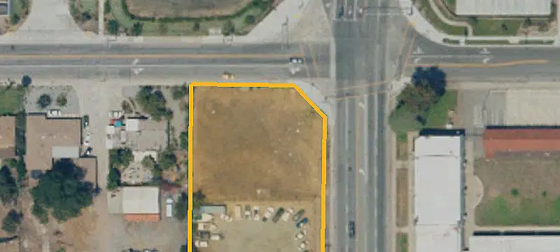 Commercial Corner Lot