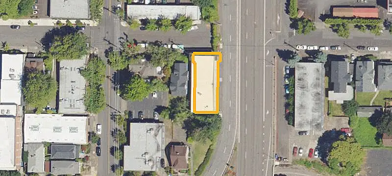 32-Unit Studio Apartment Building